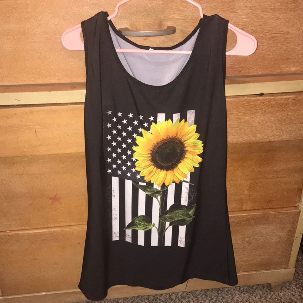 Not sure of brand, size 2XL, polyester material.
